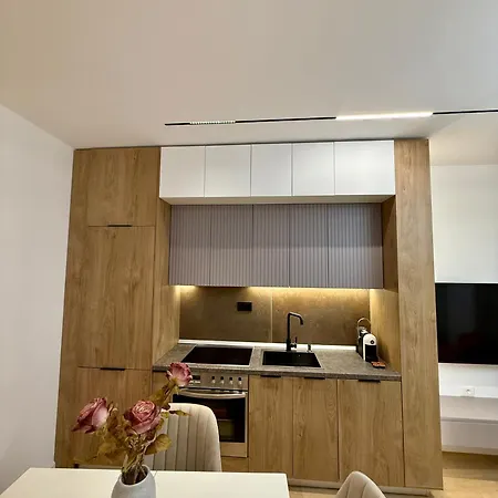 Iris Hillside Appartamento Vlorë